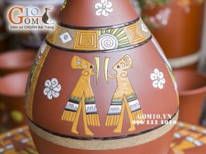Lọ hoa gốm đất đỏ dáng tì bà