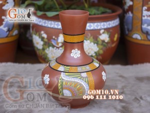 Lọ hoa gốm đất đỏ dáng tỏi cao cổ, cao 30cm
