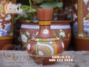 Lọ hoa gốm đất đỏ dáng tỏi cao cổ, cao 40cm Lọ hoa gốm đất đỏ dáng tỏi cao cổ, cao 40cm
