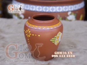 Lọ hoa gốm đất đỏ dáng vò, cao 20cm