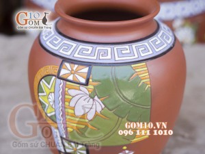 Lọ hoa gốm đất đỏ dáng vò thấp, cao 29cm