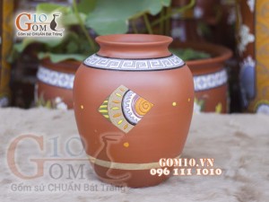 Lọ hoa gốm đất đỏ dáng vò thấp, cao 29cm