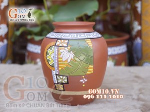 Lọ hoa gốm đất đỏ dáng vò thấp, cao 29cm Lọ hoa gốm đất đỏ dáng vò thấp, cao 29cm