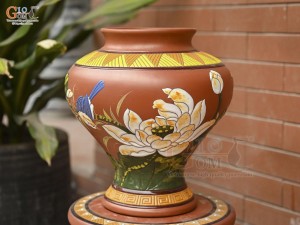 Lọ hoa gốm đất đỏ khắc Chim Hoa, cao 29cm