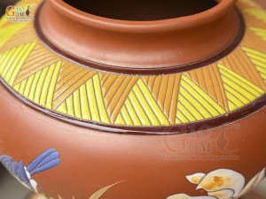 Lọ hoa gốm đất đỏ khắc Chim Hoa, cao 29cm
