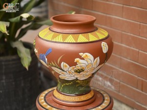 Lọ hoa gốm đất đỏ khắc Chim Hoa, cao 29cm