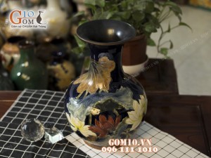 Lọ hoa men cổ dáng vò, khắc hoa sen màu 37cm