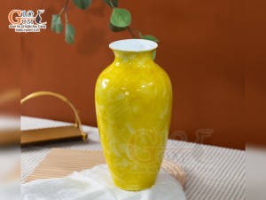 Lọ hoa men đá dáng chân thon màu vàng, cao 28cm