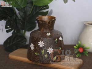 Lọ hoa men gốm dáng đầm đắp hoa cúc hoạ mi, cao 19cm
