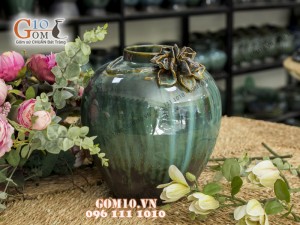 Lọ hoa men hỏa biến dáng tròn, đắp nổi hoa sen