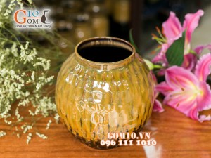 Lọ hoa men hỏa biến dáng vò sóng màu vàng 21cm