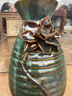 Lọ hoa men hỏa biến đắp nổi hoa sen 23cm 