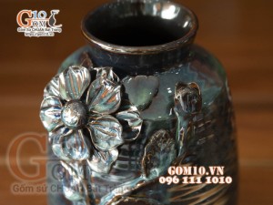 Lọ hoa men hỏa biến ngọc bích đắp nổi hoa sen, cao 23cm