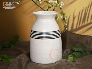 Lọ hoa men kem dáng béo vẽ kẻ sóng, cao 24cm