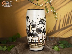 Lọ hoa men kem dáng bom vẽ Phố Cổ nâu, cao 33cm