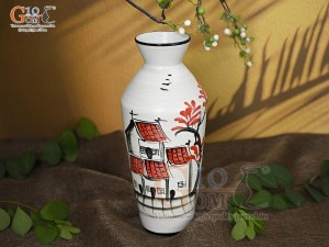 Lọ hoa men kem dáng cổ thắt chân thon vẽ Phố Cổ, cao 28cm