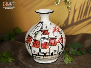 Lọ hoa men kem dáng hút lộc vẽ Phố Cổ, cao 24cm