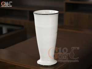 Lọ hoa men kem dáng ly cúp vẽ hoa Sen, cao 33cm