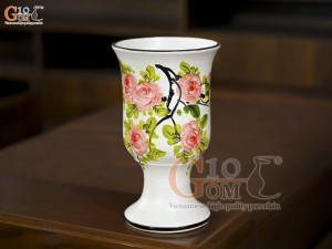 Lọ hoa men kem dáng ly thấp vẽ hoa Hồng, cao 25cm