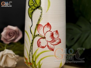 Lọ hoa men kem dáng miệng thon vẽ hoa Sen đỏ, cao 23cm