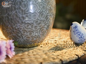 Lọ hoa men kết tinh đa đồng tâm bảo bọc đồng, cao 36cm (hàng vuốt tay)