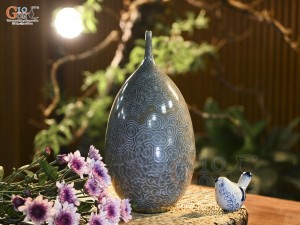 Lọ hoa men kết tinh đa đồng tâm bảo bọc đồng, cao 36cm (hàng vuốt tay)