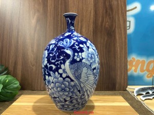 Lọ hoa men lam vẽ chim công, cao 31cm Lọ hoa men lam vẽ chim công, cao 31cm