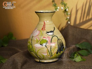 Lọ hoa men màu dáng vò thon vẽ hoa Sen hồng, cao 21cm