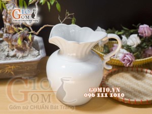Lọ hoa men trắng dáng bình sữa, cao 20cm