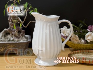 Lọ hoa men trắng dáng bình sữa cao, cao 24cm