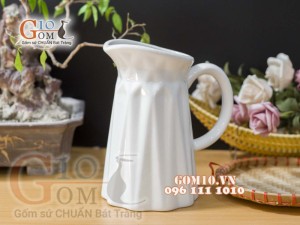 Lọ hoa men trắng dáng dọc khía, cao 19cm