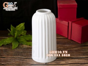 Lọ hoa men trắng dáng trụ miệng nhỏ, cao 27cm