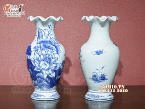 Đôi lọ hoa miệng lượn men lam cổ vẽ Sen Cát Tường, cao 32cm
