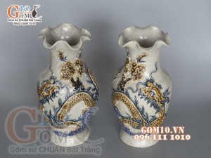 Lọ hoa miệng lượn men rạn đắp nổi rồng đào cao 30cm