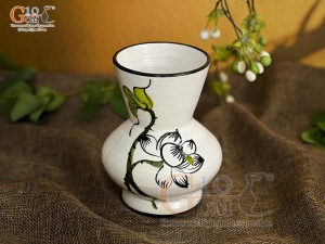 Lọ hoa mini men kem dáng miệng loe vẽ hoa Sen xanh, cao 12cm