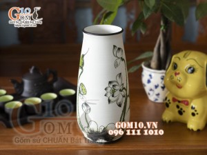 Lọ hoa miệng loe men kem vẽ hoa Sen xanh, cao 28cm
