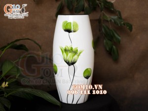 Lọ hoa sơn mài dáng bom nền trắng vẽ hoa xanh, cao 28cm
