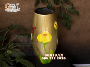 Lọ hoa sơn mài dáng bom nền vàng vẽ hoa Tulip, cao 43cm