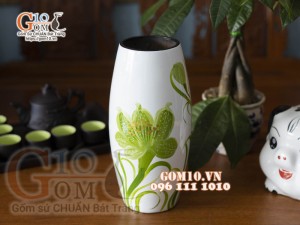 Lọ hoa sơn mài dáng bom trắng vẽ hoa, cao 43cm