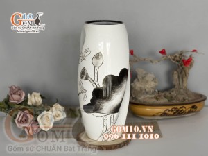 Lọ hoa sơn mài dáng bom xoắn nền trắng vẽ hoa sen, cao 30cm