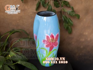 Lọ hoa sơn mài dáng bom xoắn nền xanh vẽ hoa tulip, cao 30cm