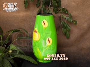 Lọ hoa sơn mài dáng chân thấp nền xanh vẽ hoa vàng, cao 29cm