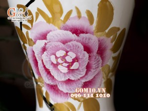 Lọ hoa sơn mài dáng chân thon cao vẽ hoa Phù dung, cao 36cm