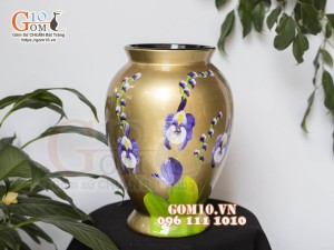 Lọ hoa sơn mài dáng chân thon nền vàng vẽ hoa Lan, cao 32cm