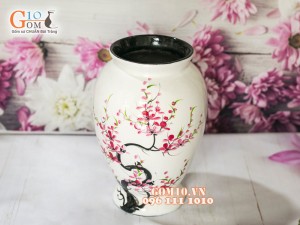 Lọ hoa sơn mài dáng chân thon vẽ hoa đào 27cm
