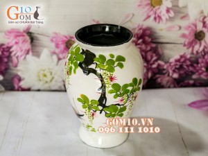 Lọ hoa sơn mài dáng chân thon vẽ người lái đò 27cm