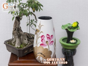 Lọ hoa sơn mài dáng đùi dế vẽ sen 36cm