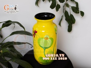 Lọ hoa sơn mài dáng phích nền vàng vẽ chuồn hoa, cao 25cm