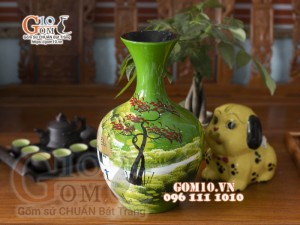 Lọ hoa sơn mài dáng tỏi béo nền xanh họa tiết cảnh làng quê, cao 40cm 