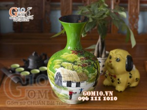Lọ hoa sơn mài dáng tỏi béo nền xanh họa tiết cảnh làng quê, cao 40cm 